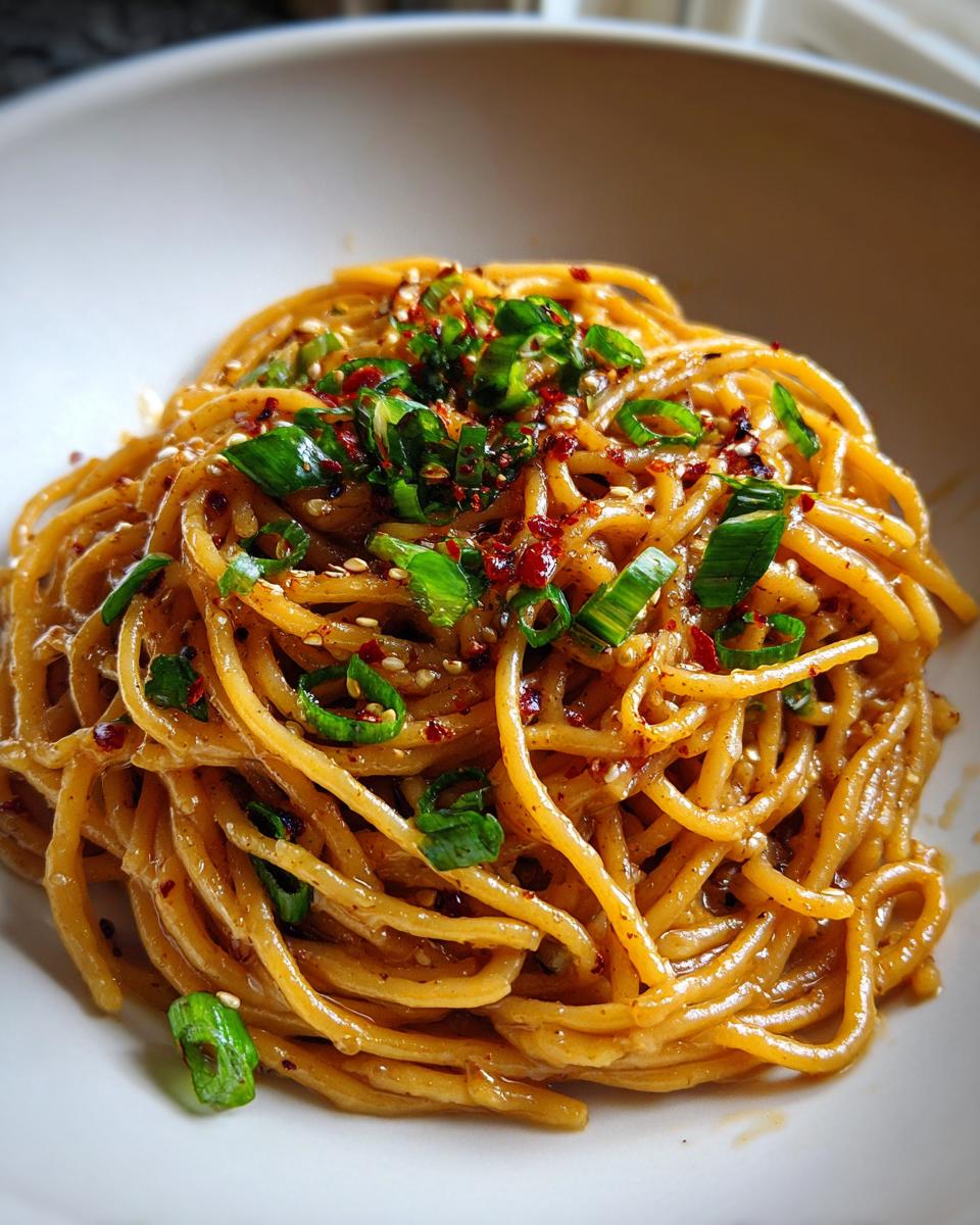Vegan Garlic Noodles - detail 2